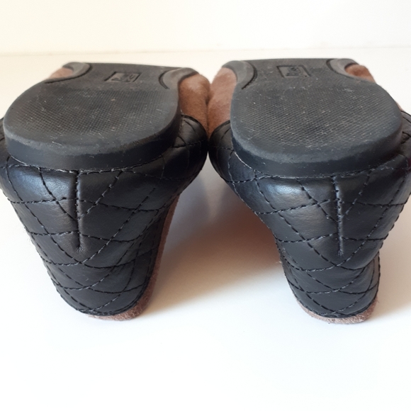 G.H. Bass & Co. Suede Flat Quilted Gold Tone Shoe - Picture 8 of 11